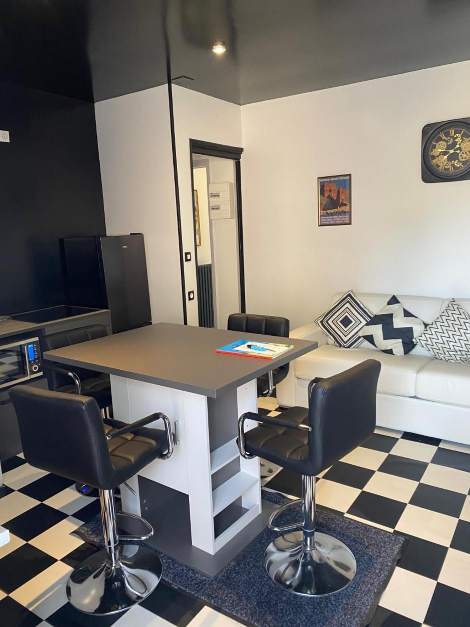 Bed and Breakfast Avenue De La Gare Riscle Экстерьер фото
